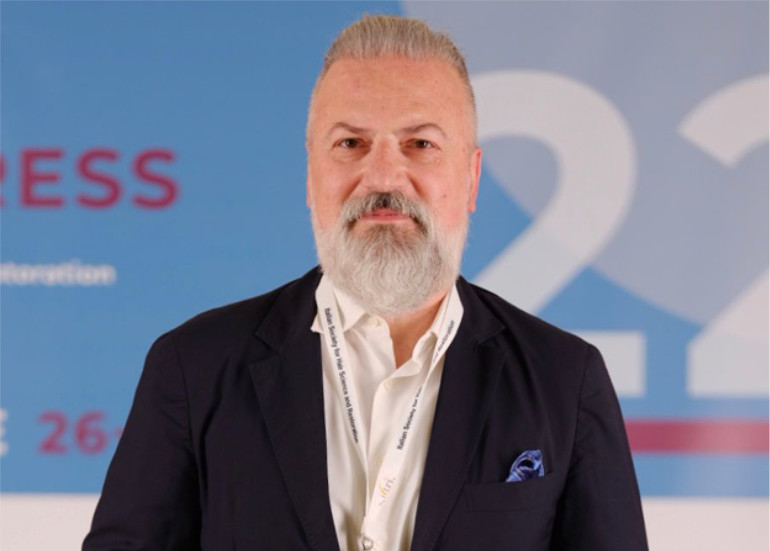 &Delta;&iota;ά&lambda;&epsilon;&xi;&eta; &tau;&omicron;&upsilon; &Delta;&rho;. &Alpha;&nu;&alpha;&sigma;&tau;ά&sigma;&iota;&omicron;&upsilon; &Beta;&epsilon;&kappa;&rho;ή &sigma;&tau;&omicron; 44&omicron; &Sigma;&upsilon;&nu;έ&delta;&rho;&iota;&omicron; &Mu;&epsilon;&tau;&alpha;&mu;ό&sigma;&chi;&epsilon;&upsilon;&sigma;&eta;&sigmaf; &Mu;&alpha;&lambda;&lambda;&iota;ώ&nu; S.I.TRI.